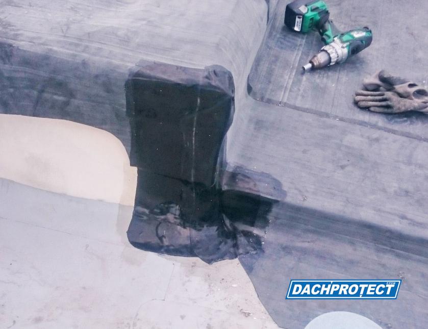 DACHPROTECT Form- & Abdeckband 30cm breit im Zuschnitt DACHPROTECT Form- & Abdeckband 30cm breit im Zuschnitt